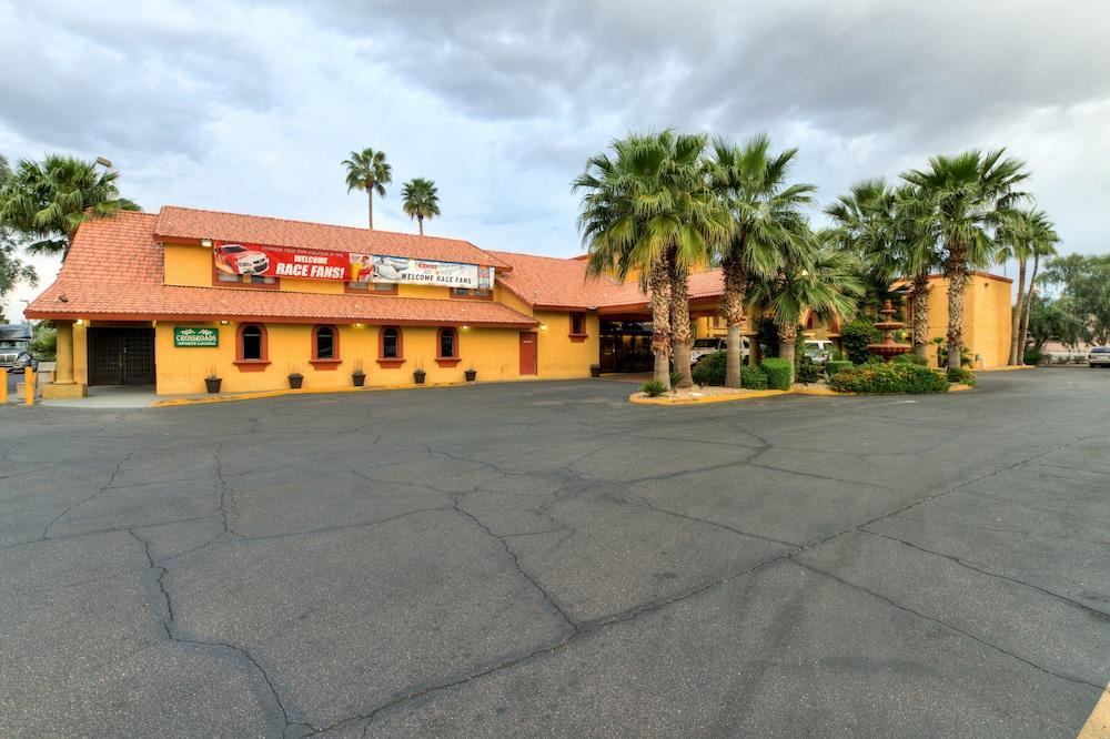 Quality Inn & Suites Goodyear - Phoenix West Exterior photo