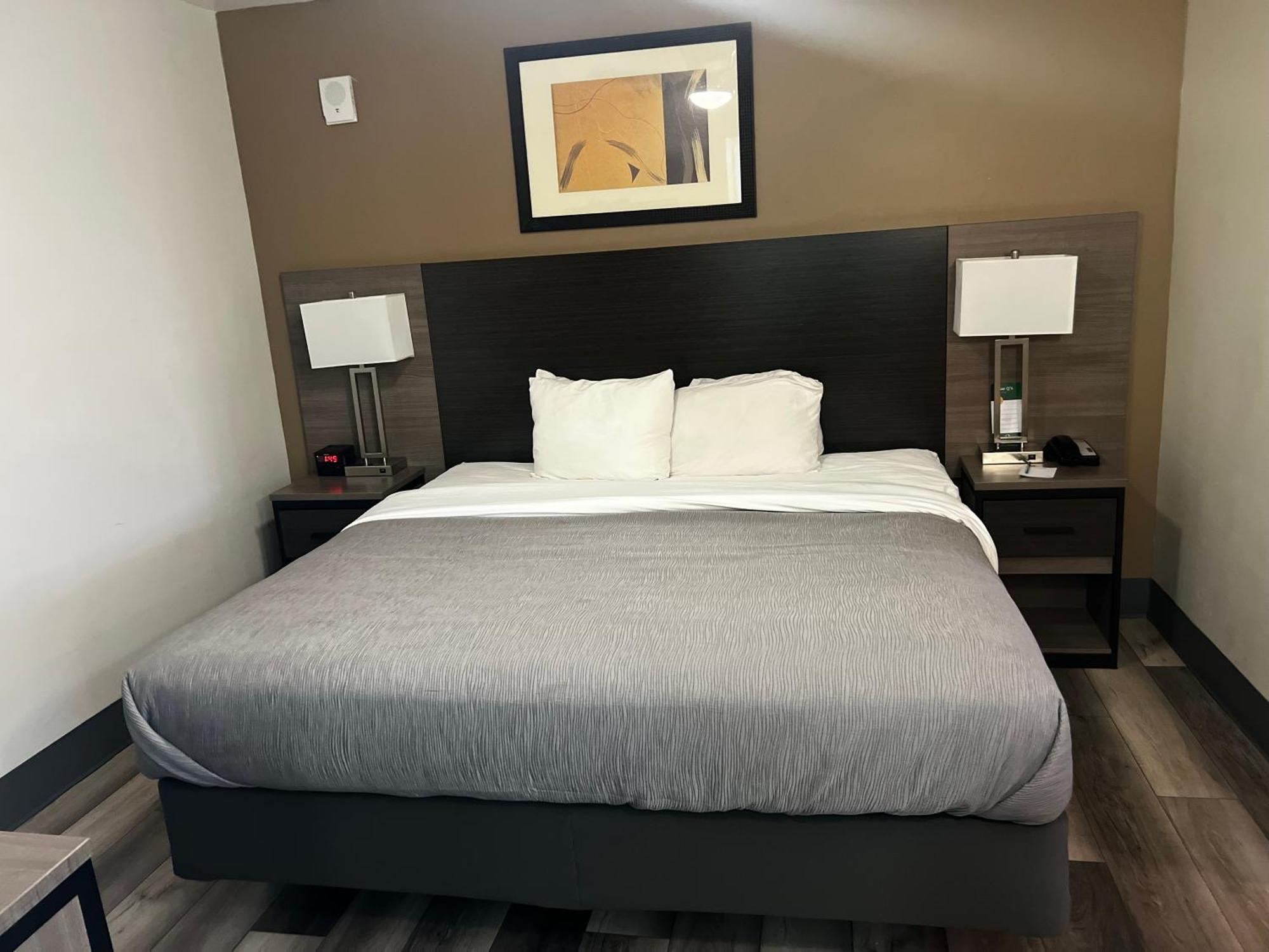 Quality Inn & Suites Goodyear - Phoenix West Exterior photo