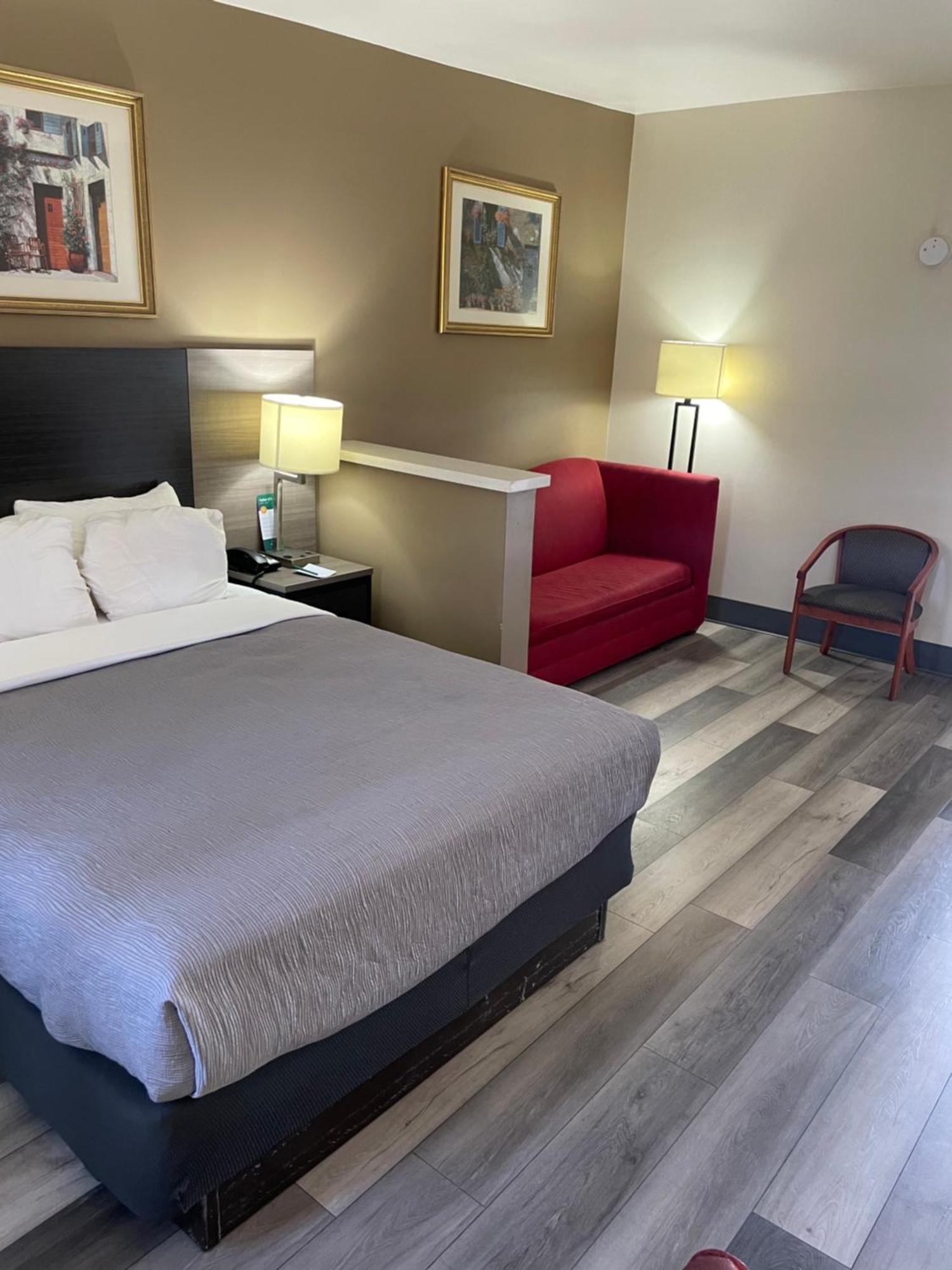 Quality Inn & Suites Goodyear - Phoenix West Exterior photo